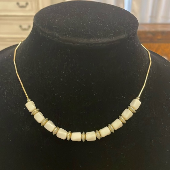 Vintage Gold Tone Beige Beaded Choker Collar Statement Necklace - Picture 1 of 3